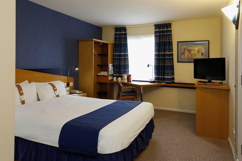 Holiday Inn Express Peterborough, An Ihg Hotel Dış mekan fotoğraf