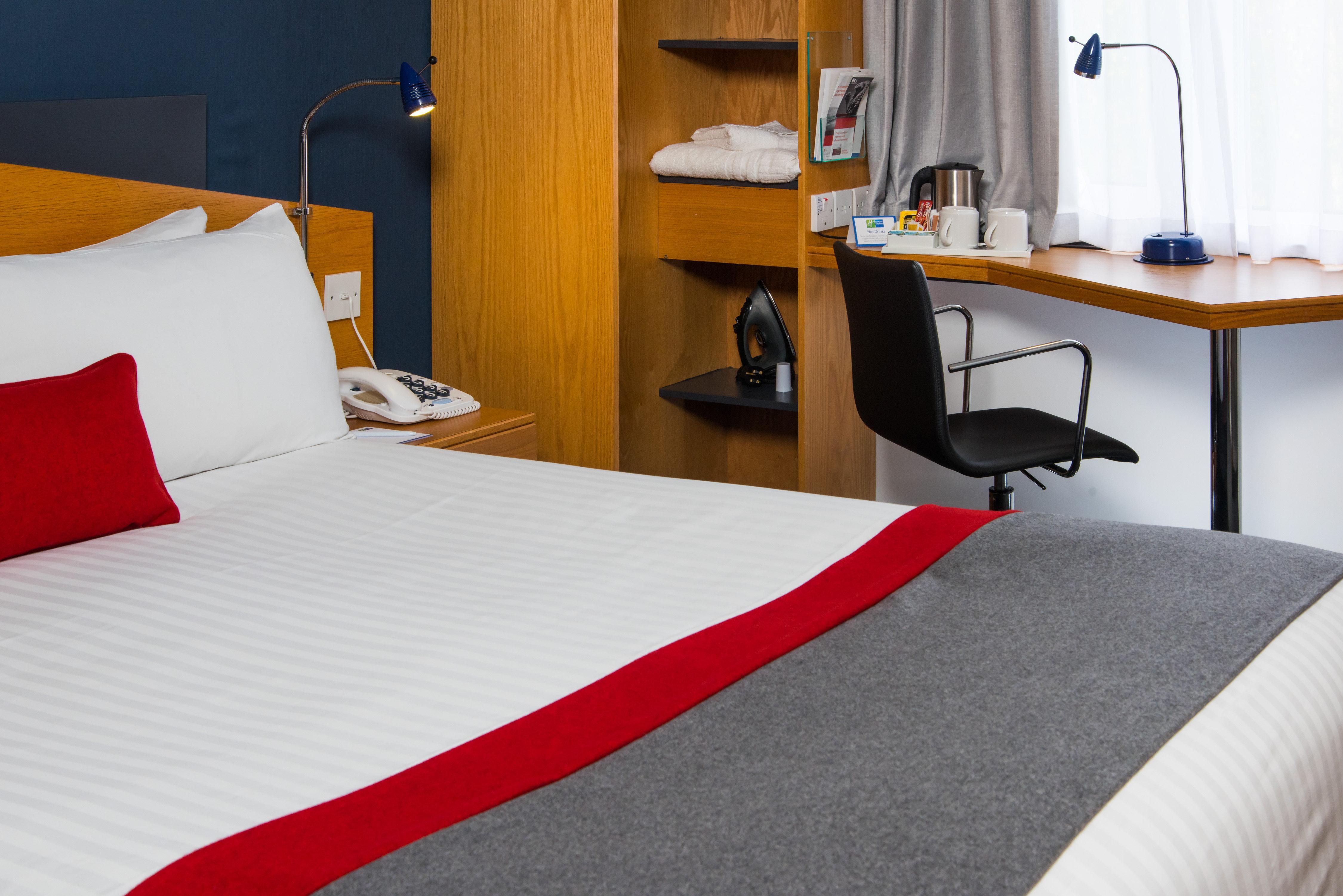 Holiday Inn Express Peterborough By Ihg Dış mekan fotoğraf