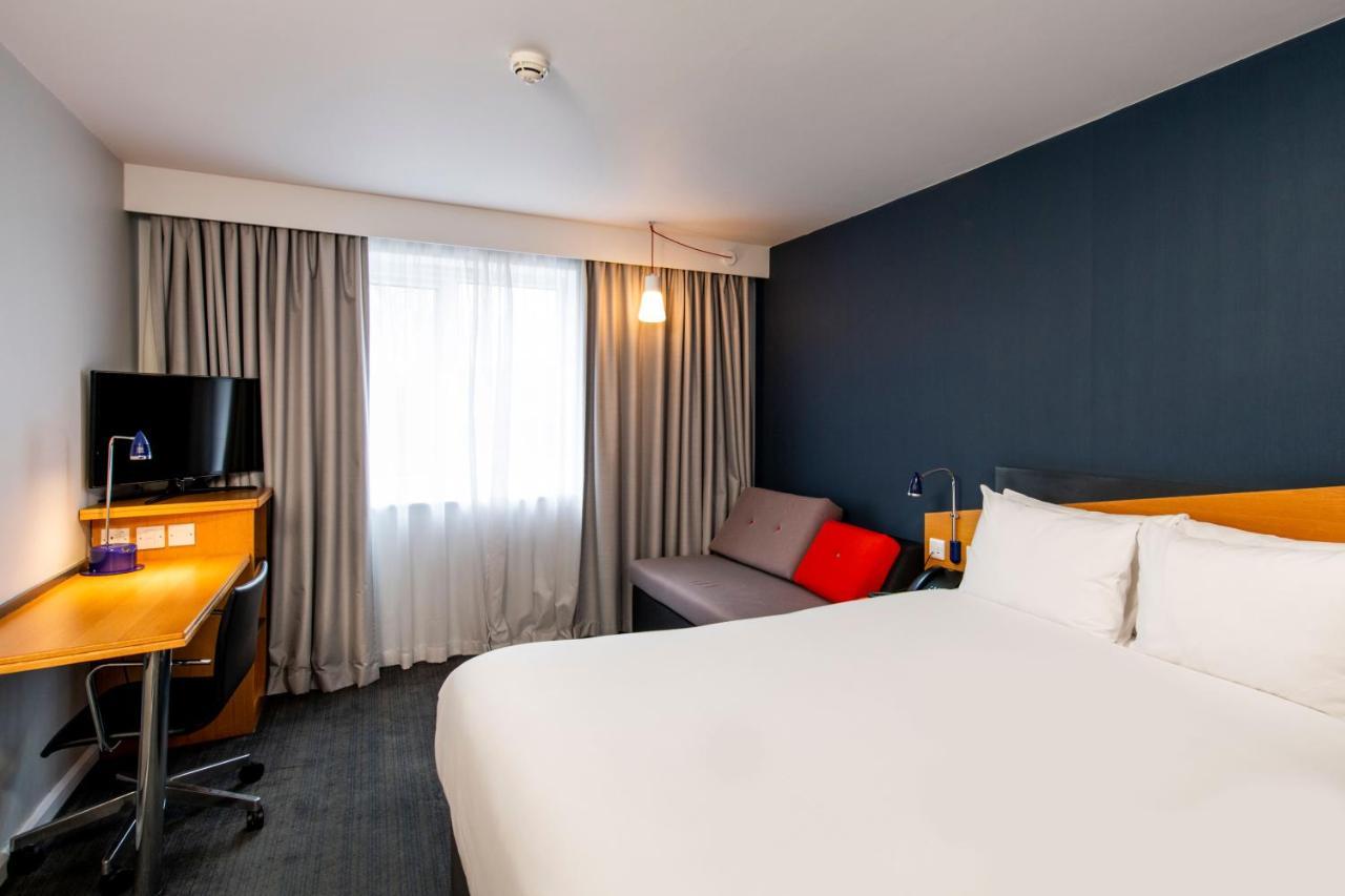 Holiday Inn Express Peterborough By Ihg Dış mekan fotoğraf